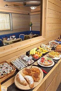 Hotel Marzia Livigno 4*,